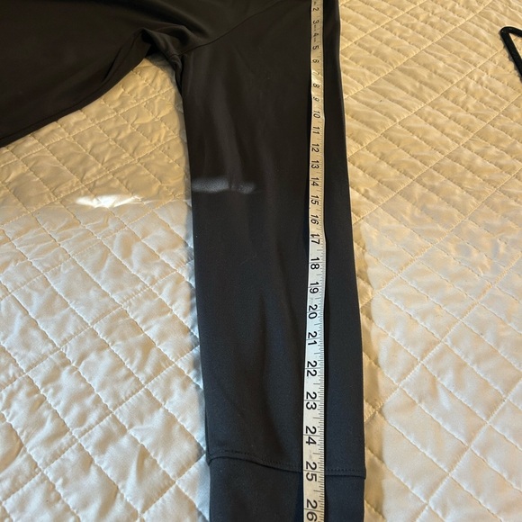 Bucked Up 1/4 Zip Compression Pullover – Black | Men’s XL - Picture 7 of 9